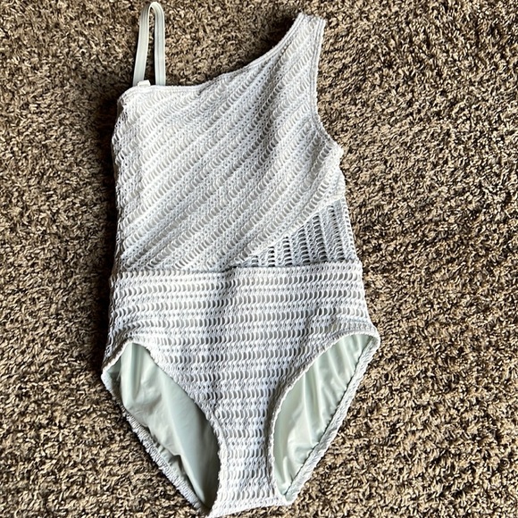 Contours by Coco Reef Suraya One Shoulder Bra Sized One Piece Swimsuit s… - Picture 2 of 13